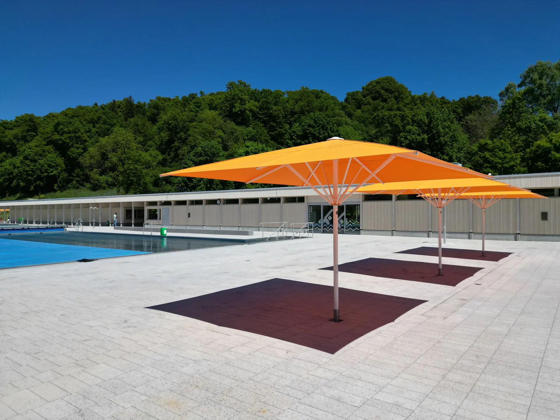 Schattello - 150x300 / exzentrisch / MayTex-Poly / weinrot / ohne Volant / RAL 7016 anthrazitgrau Feinstruktur